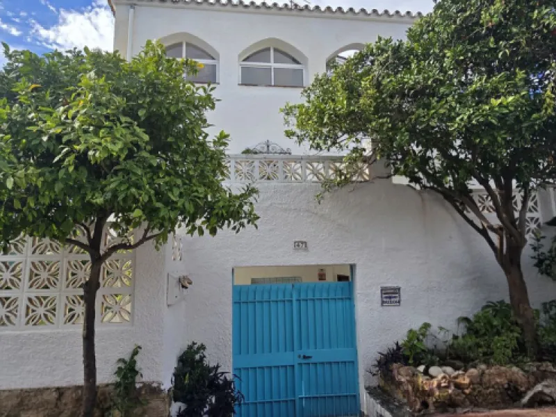 High-potential property in a prime location in Benalmádena – Duplex ground floor with terrace and rear garden