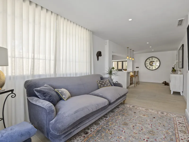 Discover this exceptional southwest-facing villa, a stunning blend of contemporary elegance and modern comfort. Recently refurbished with top-quality materials, this exquisite home boasts a sleek design that perfectly complements its surroundings. Located