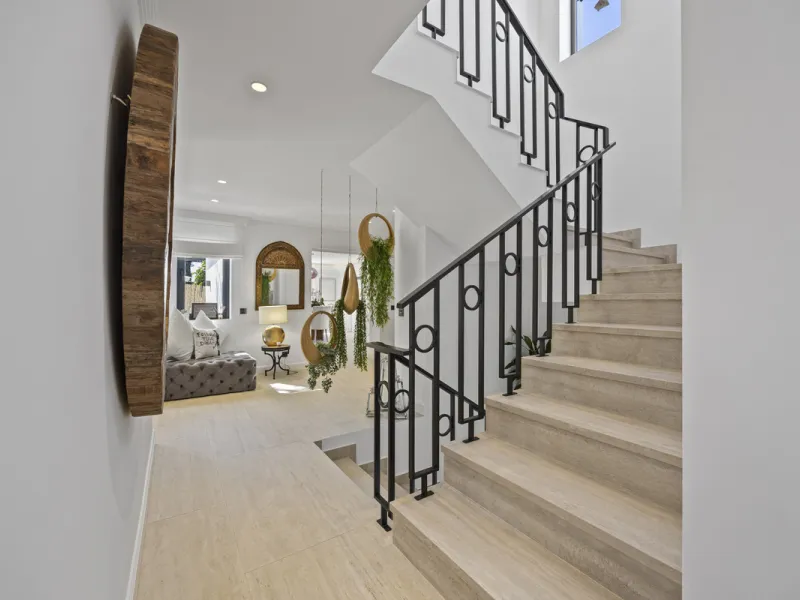 Discover this exceptional southwest-facing villa, a stunning blend of contemporary elegance and modern comfort. Recently refurbished with top-quality materials, this exquisite home boasts a sleek design that perfectly complements its surroundings. Located