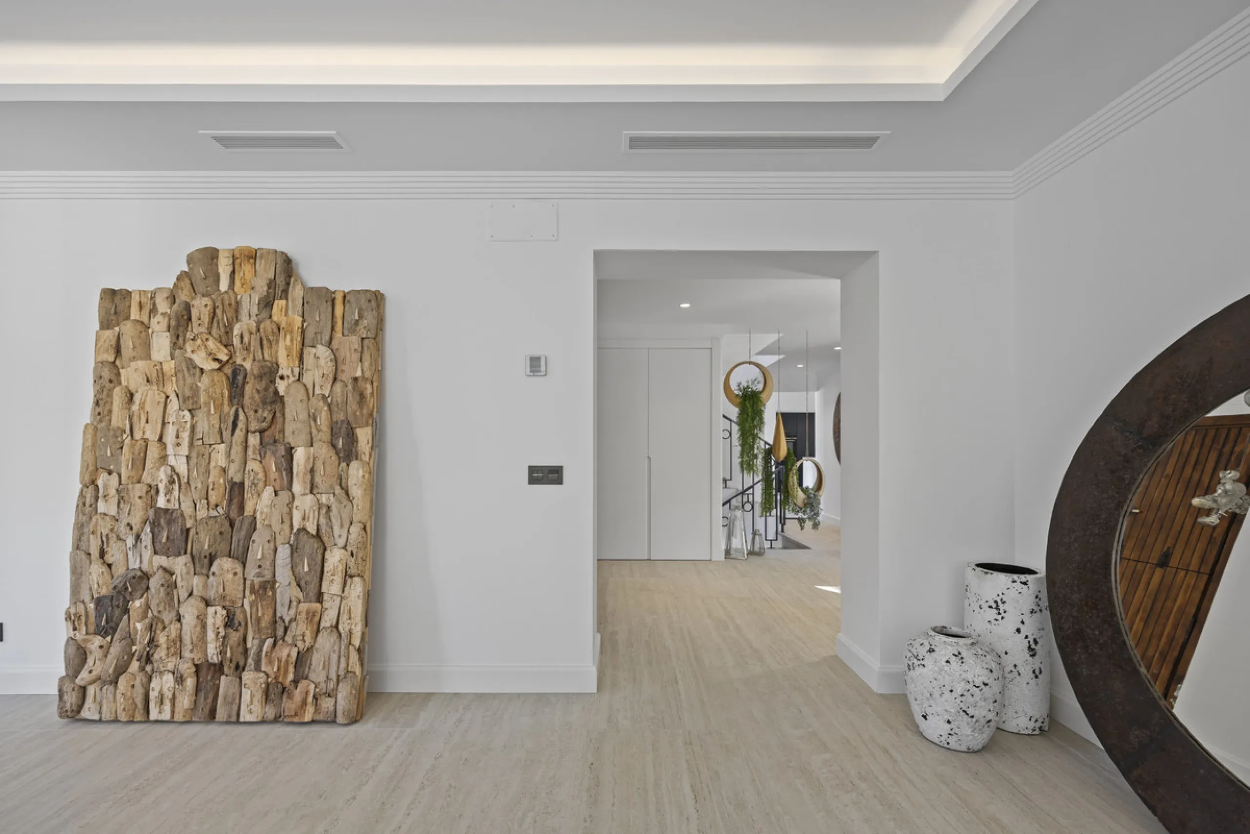 Discover this exceptional southwest-facing villa, a stunning blend of contemporary elegance and modern comfort. Recently refurbished with top-quality materials, this exquisite home boasts a sleek design that perfectly complements its surroundings. Located