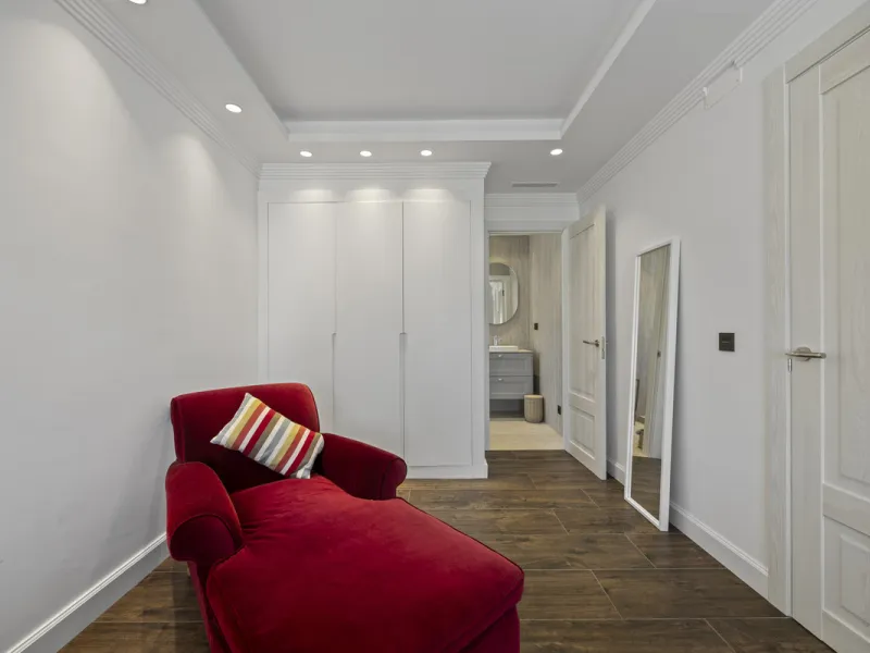 Discover this exceptional southwest-facing villa, a stunning blend of contemporary elegance and modern comfort. Recently refurbished with top-quality materials, this exquisite home boasts a sleek design that perfectly complements its surroundings. Located