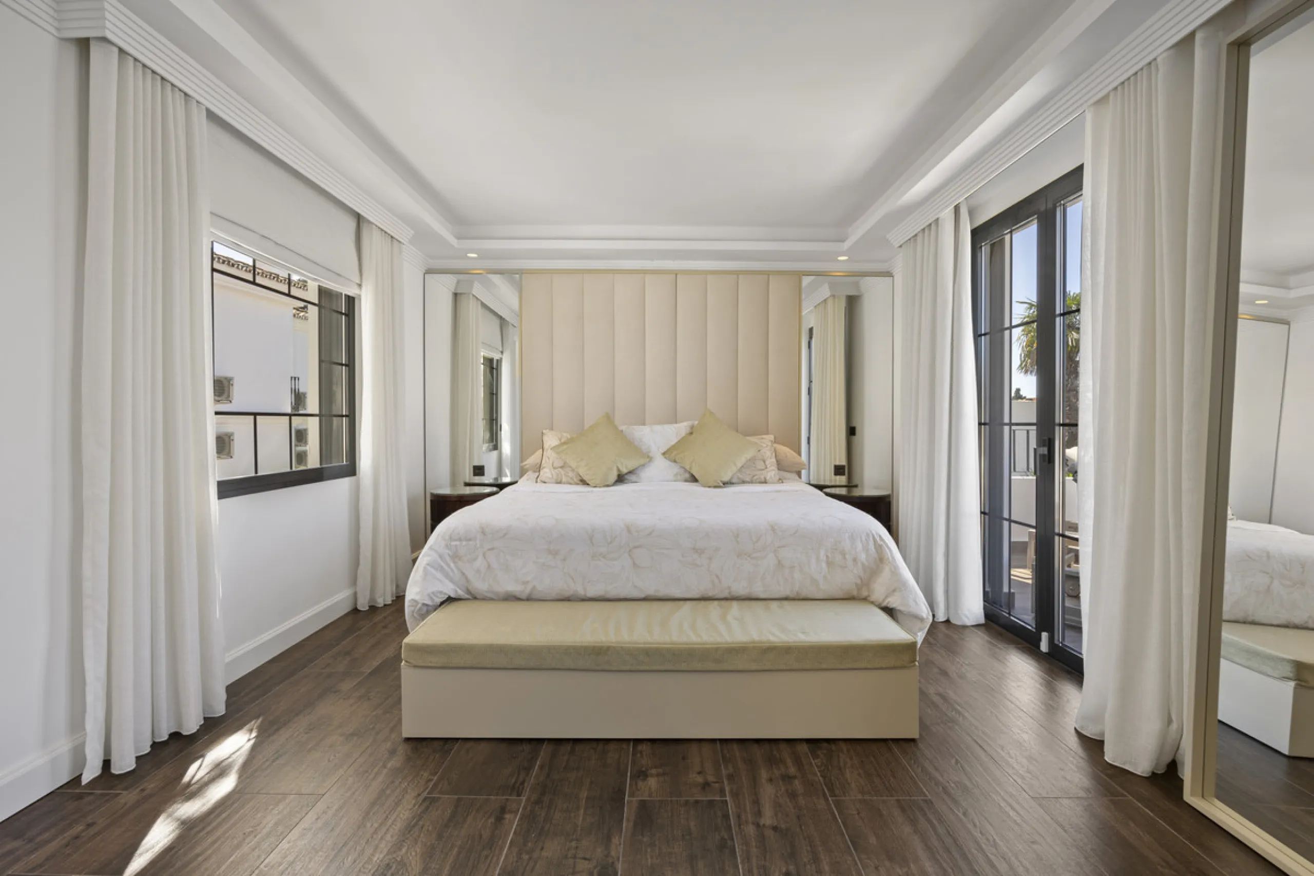 Discover this exceptional southwest-facing villa, a stunning blend of contemporary elegance and modern comfort. Recently refurbished with top-quality materials, this exquisite home boasts a sleek design that perfectly complements its surroundings. Located