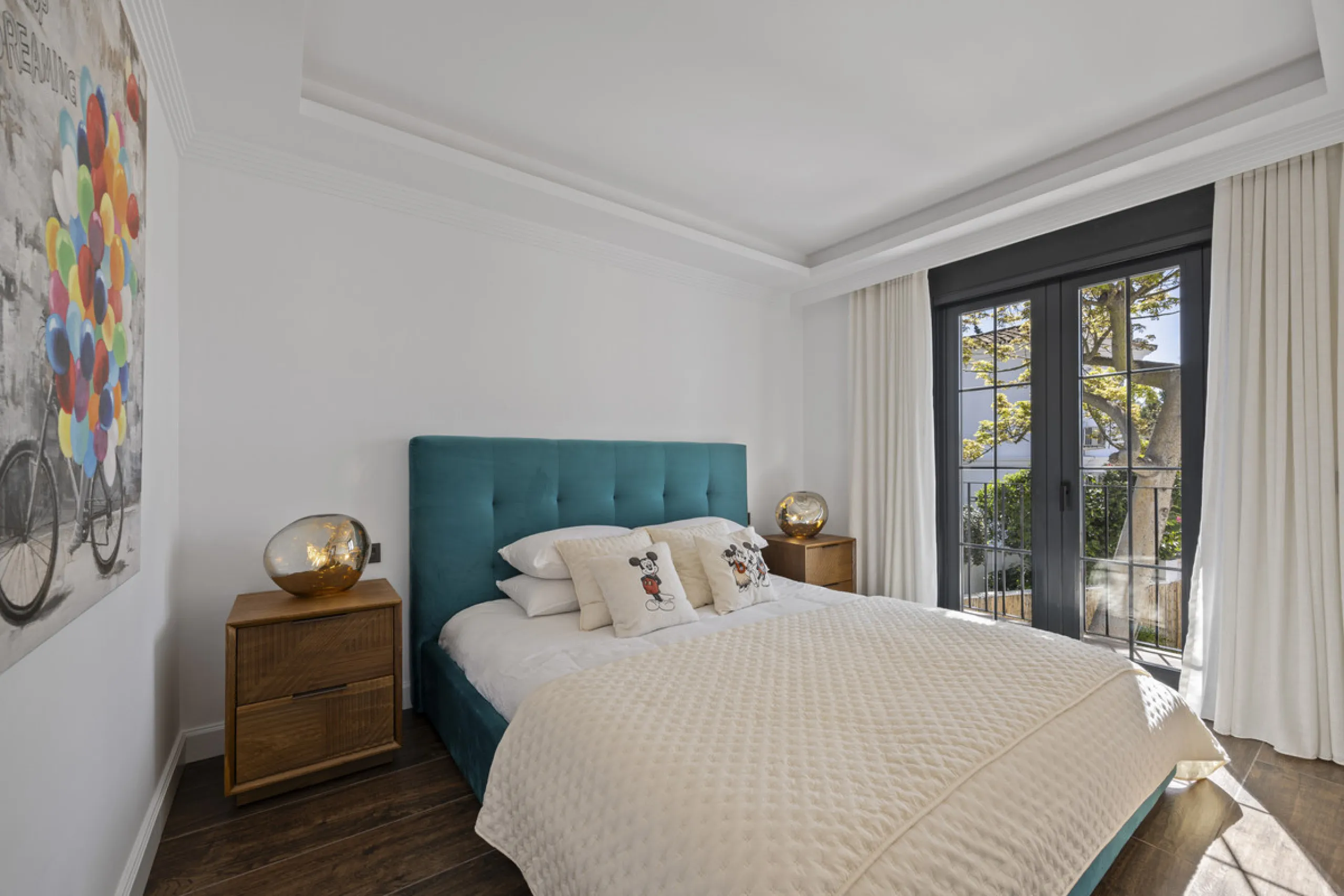 Discover this exceptional southwest-facing villa, a stunning blend of contemporary elegance and modern comfort. Recently refurbished with top-quality materials, this exquisite home boasts a sleek design that perfectly complements its surroundings. Located