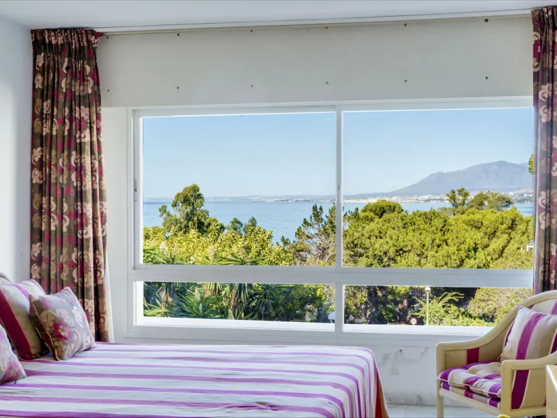 Located in the sought-after Torre Real urbanization, within the distinguished Atenea II building, this refined first-floor apartment offers a serene and comfortable lifestyle just minutes from the heart of Marbella.
