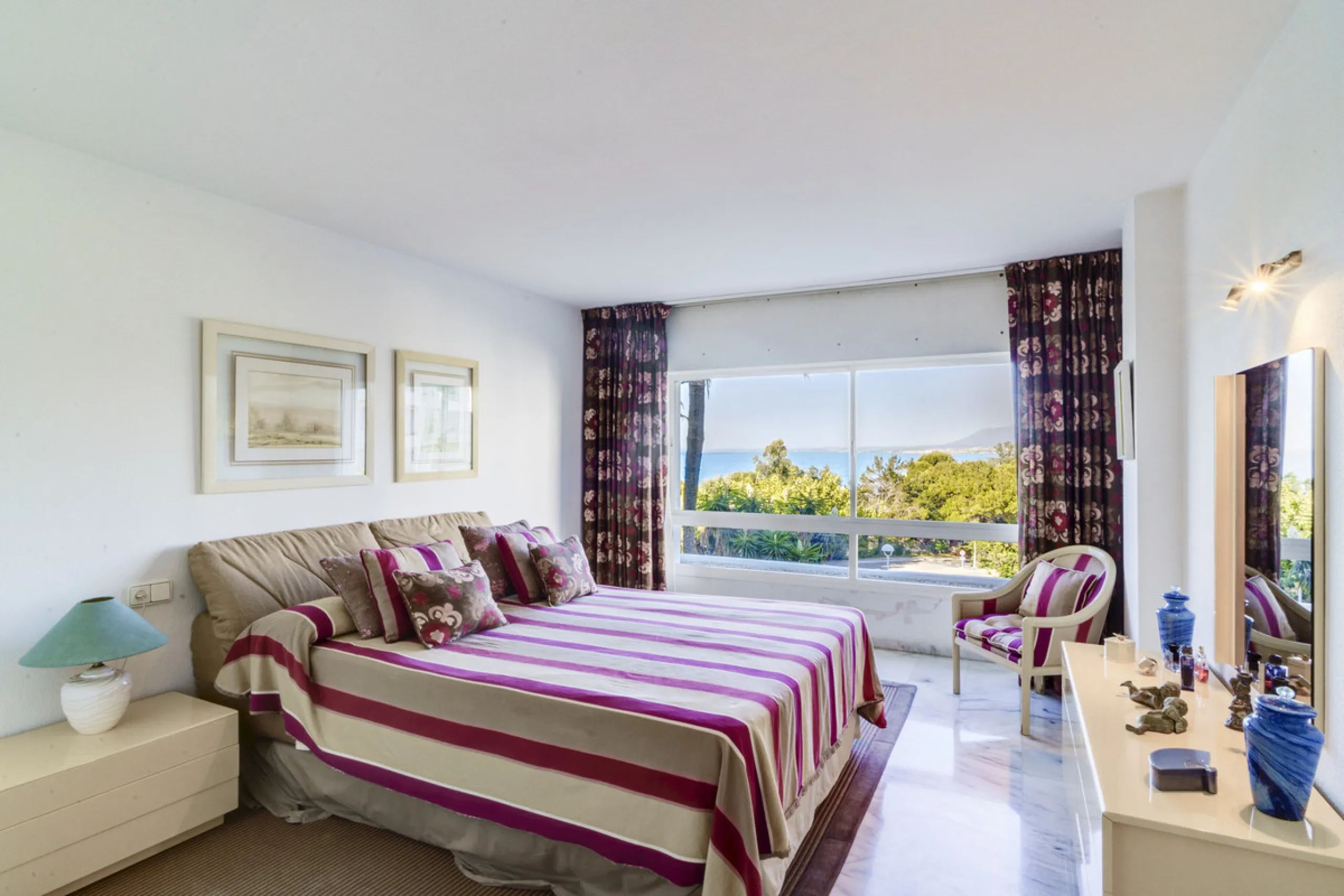 Located in the sought-after Torre Real urbanization, within the distinguished Atenea II building, this refined first-floor apartment offers a serene and comfortable lifestyle just minutes from the heart of Marbella.