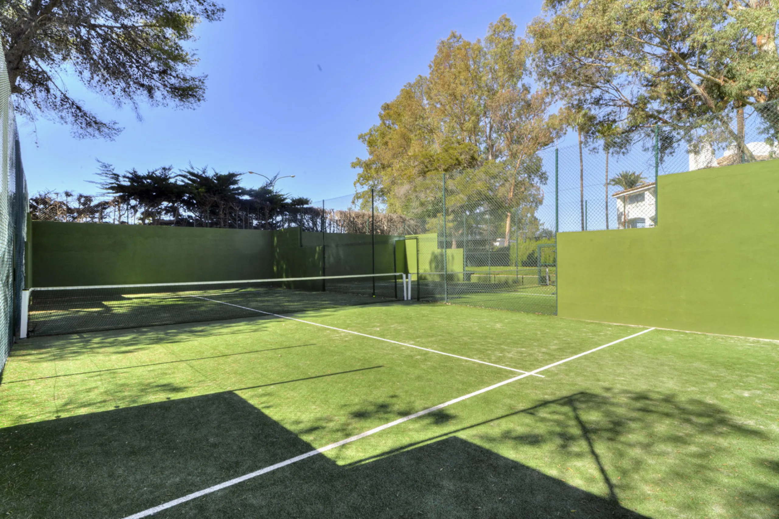 Located in the sought-after Torre Real urbanization, within the distinguished Atenea II building, this refined first-floor apartment offers a serene and comfortable lifestyle just minutes from the heart of Marbella.