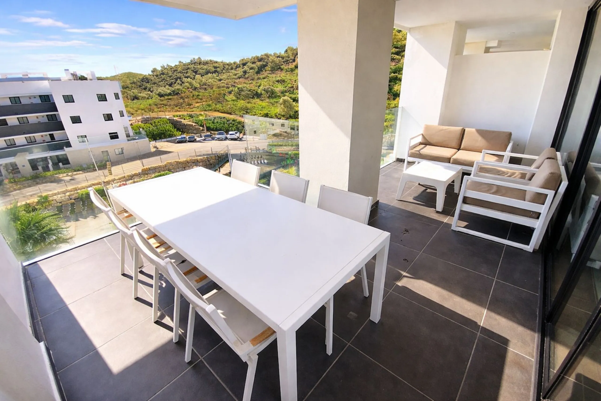 Apartment - Middle Floor Apartment в продаже в Mijas, Málaga. В доме 3 спален и 1 ванных комнат. Площадь дома 71 м²