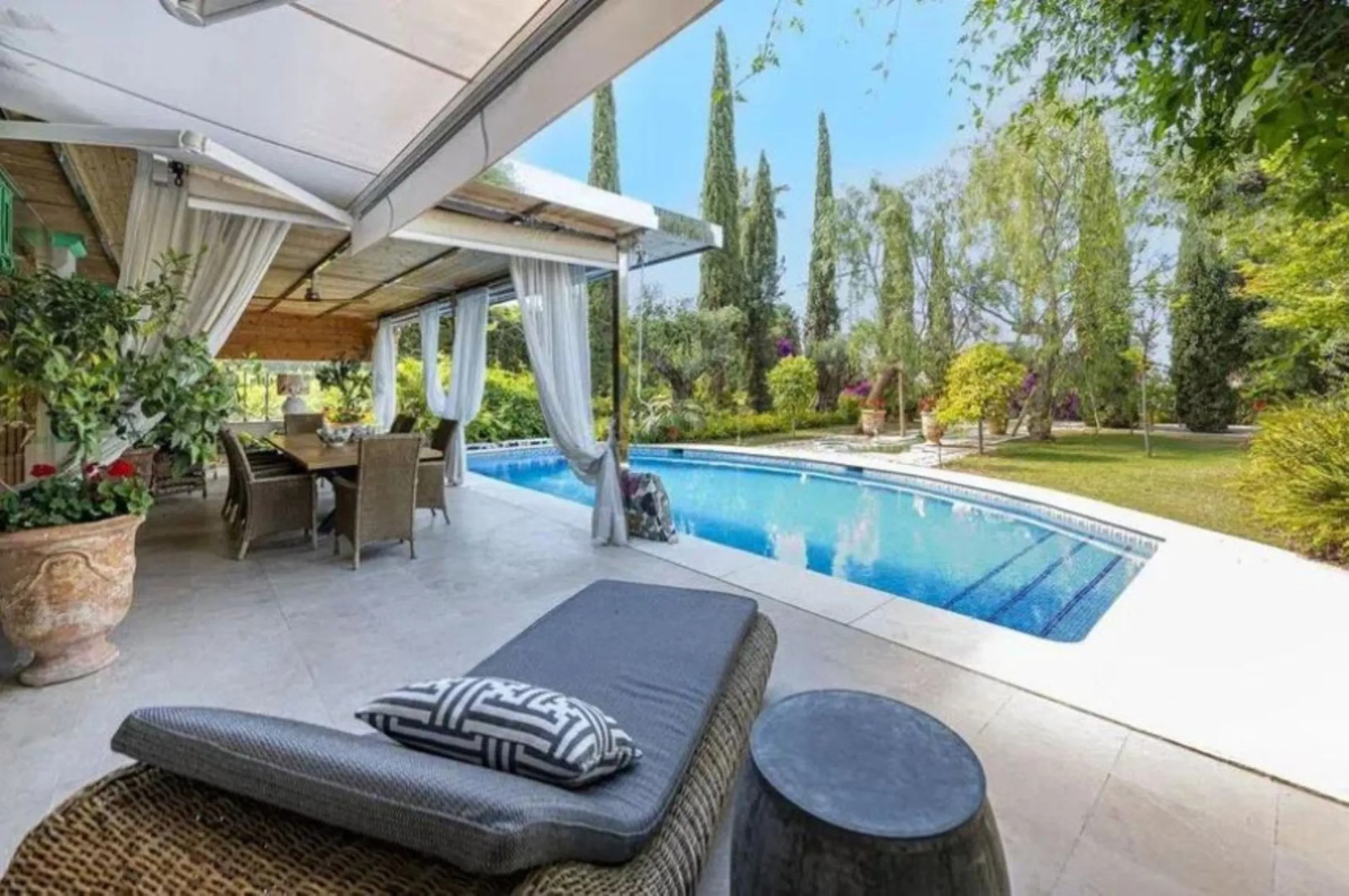 Welcome to a one-of-a-kind Mediterranean sanctuary, nestled in the exclusive urbanization of Lomas de Marbella Club, a place where timeless Andalusian charm meets artistic soul and untapped potential.