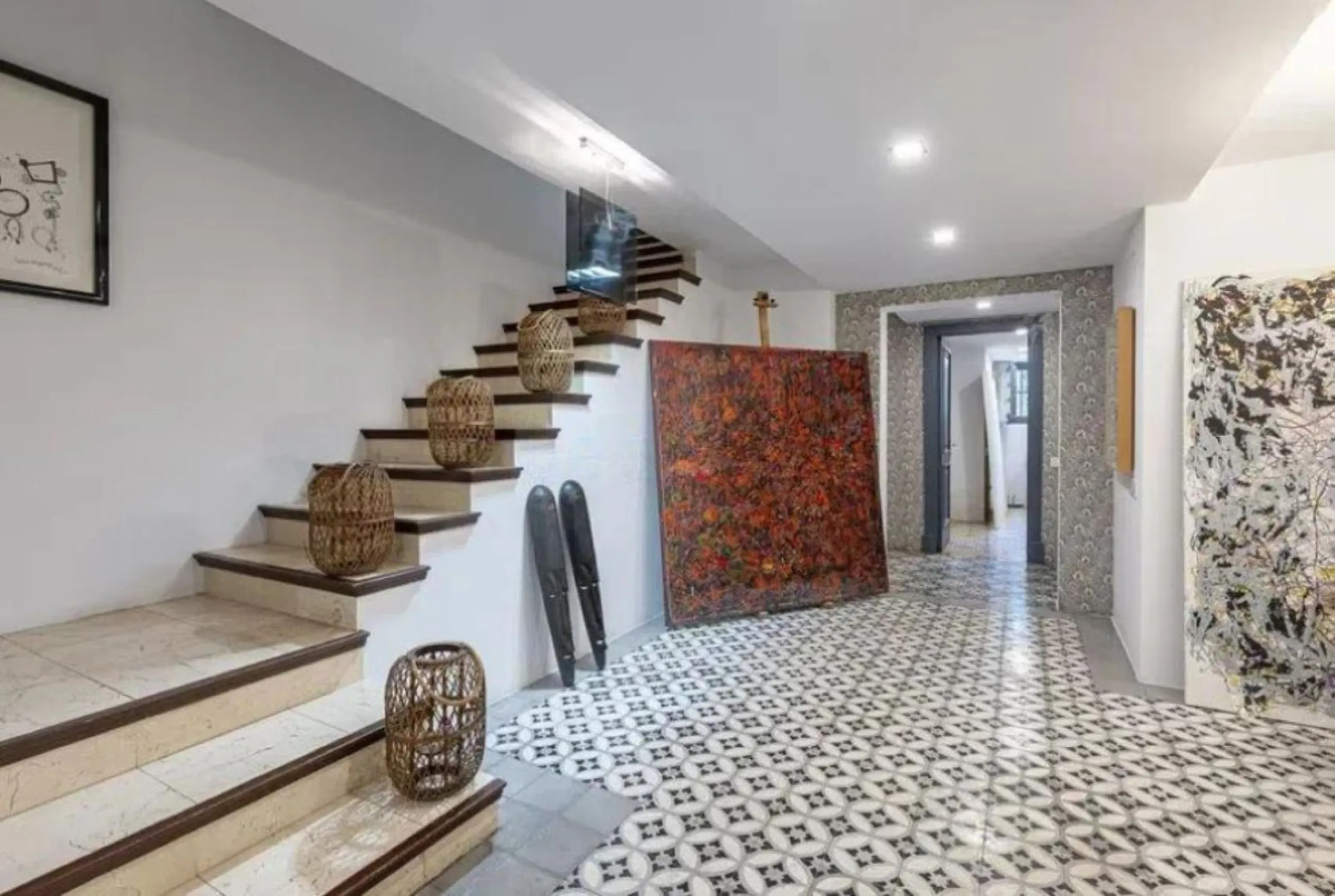 Welcome to a one-of-a-kind Mediterranean sanctuary, nestled in the exclusive urbanization of Lomas de Marbella Club, a place where timeless Andalusian charm meets artistic soul and untapped potential.