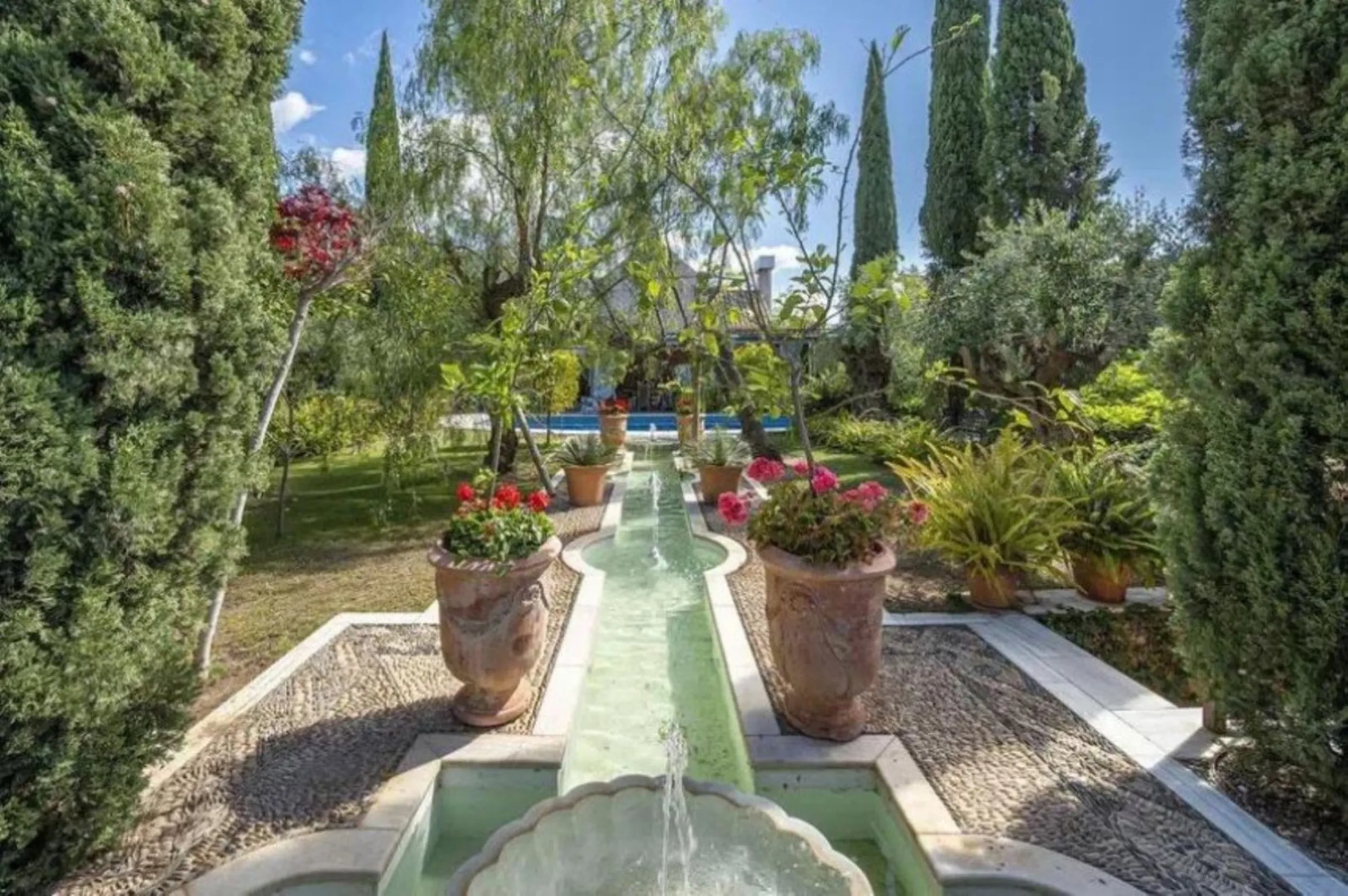 Welcome to a one-of-a-kind Mediterranean sanctuary, nestled in the exclusive urbanization of Lomas de Marbella Club, a place where timeless Andalusian charm meets artistic soul and untapped potential.