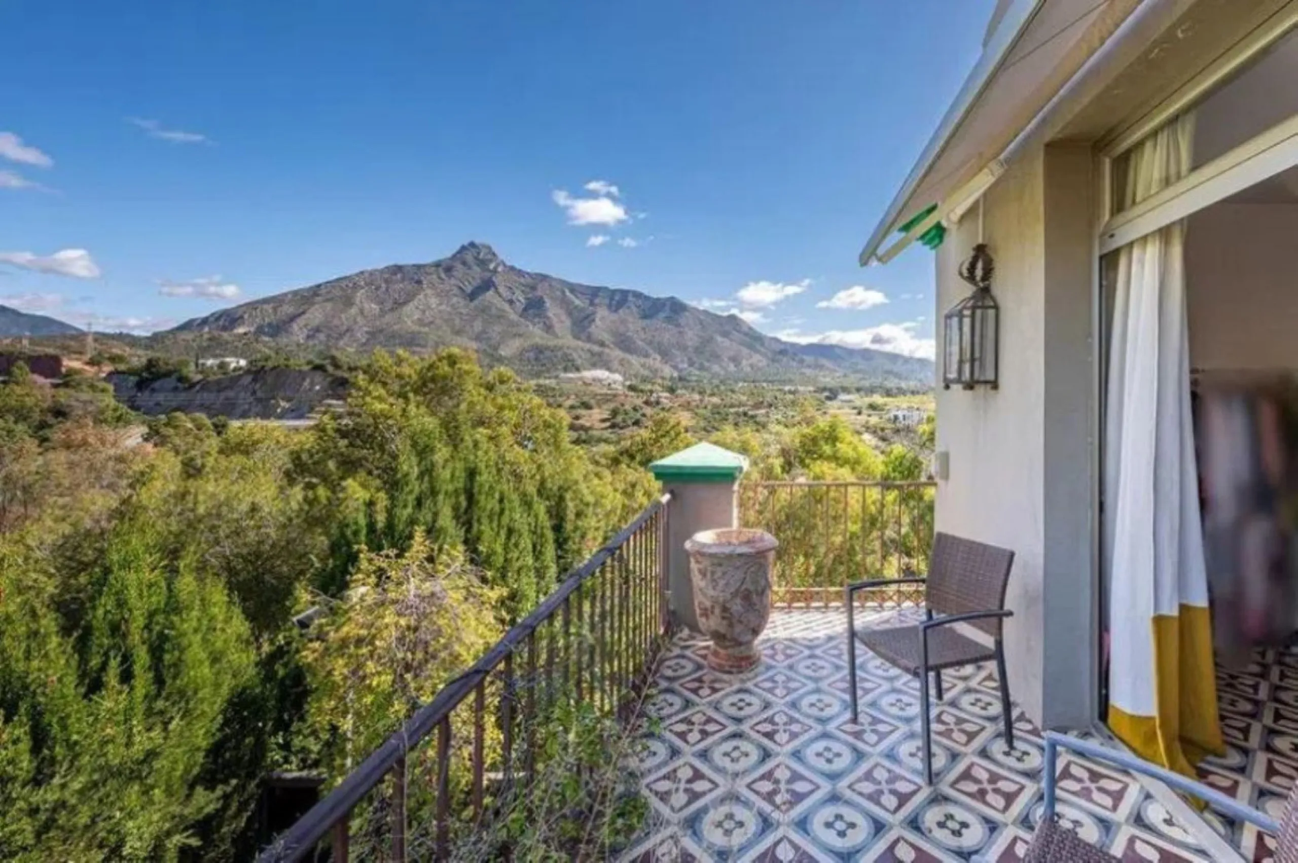 Welcome to a one-of-a-kind Mediterranean sanctuary, nestled in the exclusive urbanization of Lomas de Marbella Club, a place where timeless Andalusian charm meets artistic soul and untapped potential.