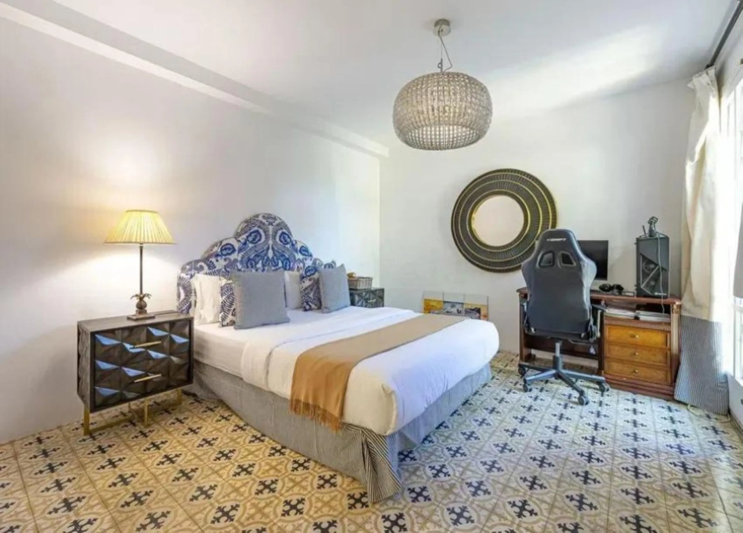 Welcome to a one-of-a-kind Mediterranean sanctuary, nestled in the exclusive urbanization of Lomas de Marbella Club, a place where timeless Andalusian charm meets artistic soul and untapped potential.