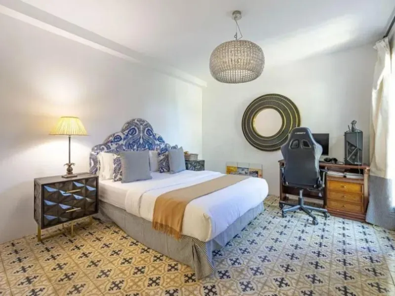 Welcome to a one-of-a-kind Mediterranean sanctuary, nestled in the exclusive urbanization of Lomas de Marbella Club, a place where timeless Andalusian charm meets artistic soul and untapped potential.