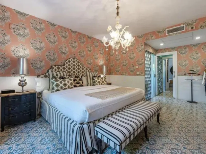 Welcome to a one-of-a-kind Mediterranean sanctuary, nestled in the exclusive urbanization of Lomas de Marbella Club, a place where timeless Andalusian charm meets artistic soul and untapped potential.