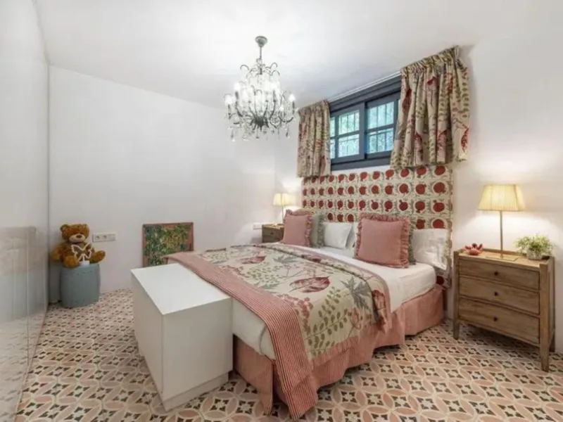 Welcome to a one-of-a-kind Mediterranean sanctuary, nestled in the exclusive urbanization of Lomas de Marbella Club, a place where timeless Andalusian charm meets artistic soul and untapped potential.
