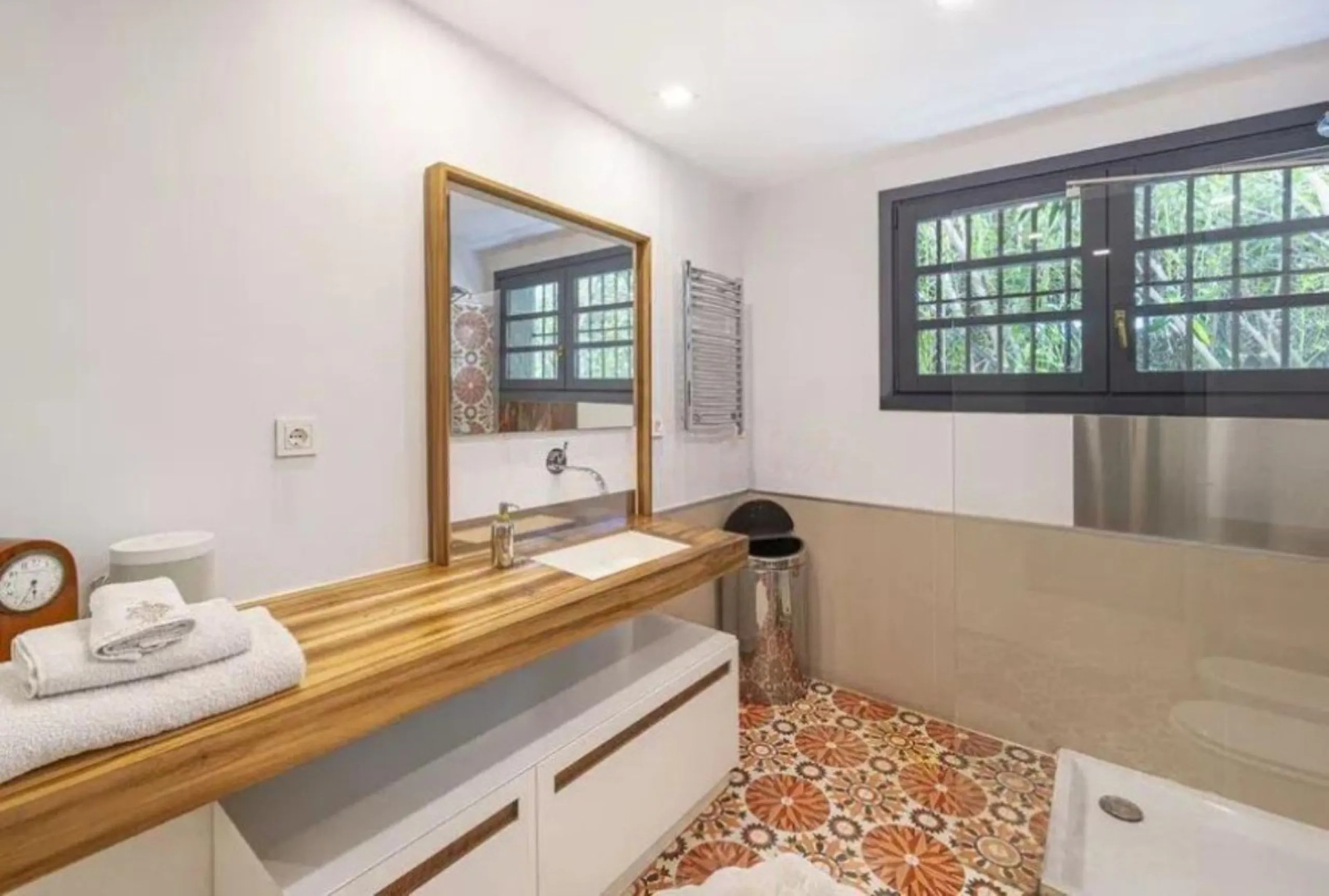 Welcome to a one-of-a-kind Mediterranean sanctuary, nestled in the exclusive urbanization of Lomas de Marbella Club, a place where timeless Andalusian charm meets artistic soul and untapped potential.