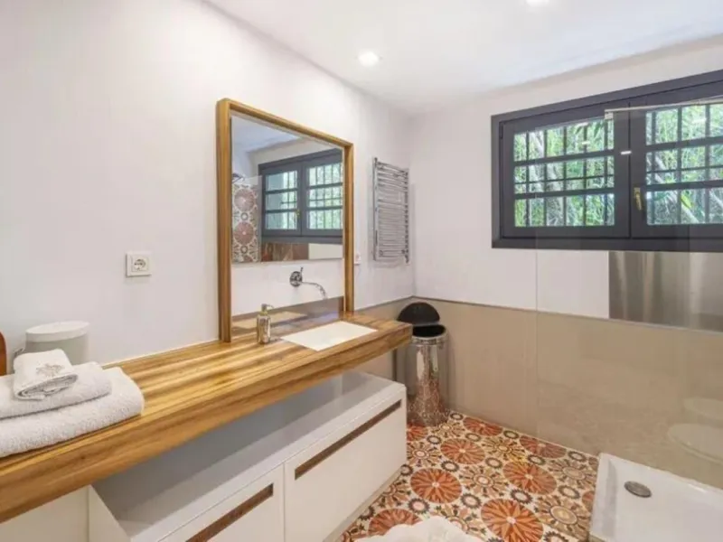 Welcome to a one-of-a-kind Mediterranean sanctuary, nestled in the exclusive urbanization of Lomas de Marbella Club, a place where timeless Andalusian charm meets artistic soul and untapped potential.