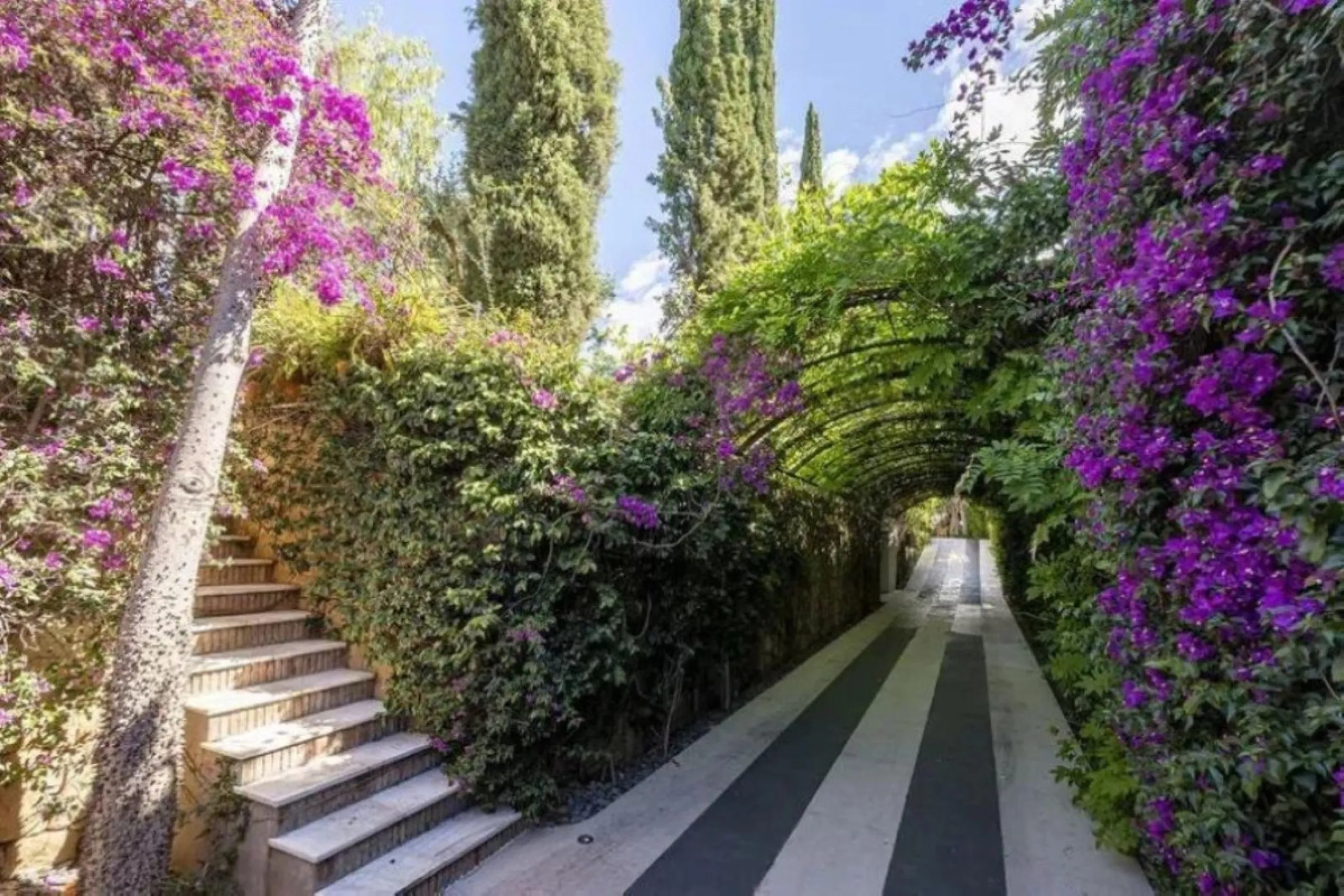 Welcome to a one-of-a-kind Mediterranean sanctuary, nestled in the exclusive urbanization of Lomas de Marbella Club, a place where timeless Andalusian charm meets artistic soul and untapped potential.