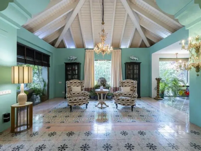 Welcome to a one-of-a-kind Mediterranean sanctuary, nestled in the exclusive urbanization of Lomas de Marbella Club, a place where timeless Andalusian charm meets artistic soul and untapped potential.