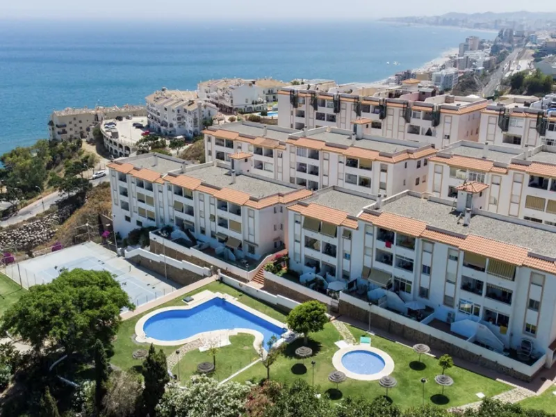 Apartment located 600 meters from Carvajal beach, renovated with incredible sea and beach views.