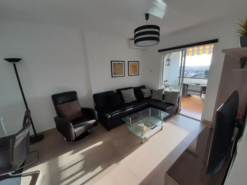 Apartment - Middle Floor Apartment в продаже в Benalmadena, Málaga. В доме 2 спален и 1 ванных комнат. Площадь дома 60 м²