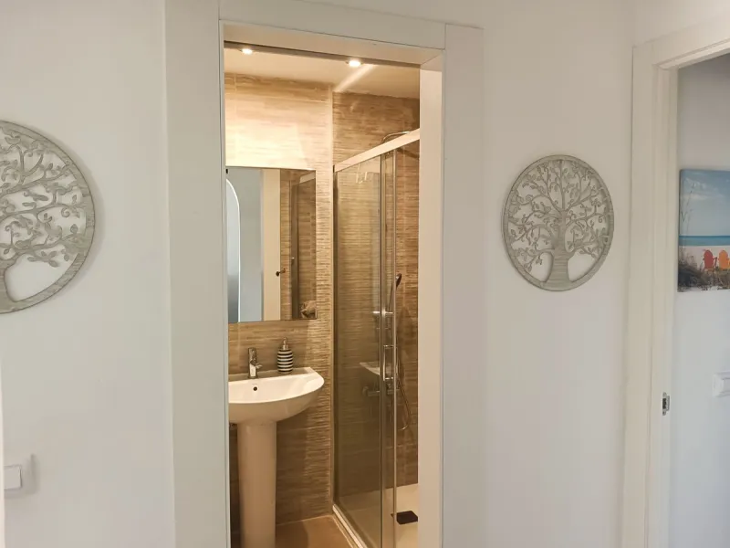 Apartment - Middle Floor Apartment в продаже в Benalmadena, Málaga. В доме 2 спален и 1 ванных комнат. Площадь дома 60 м²