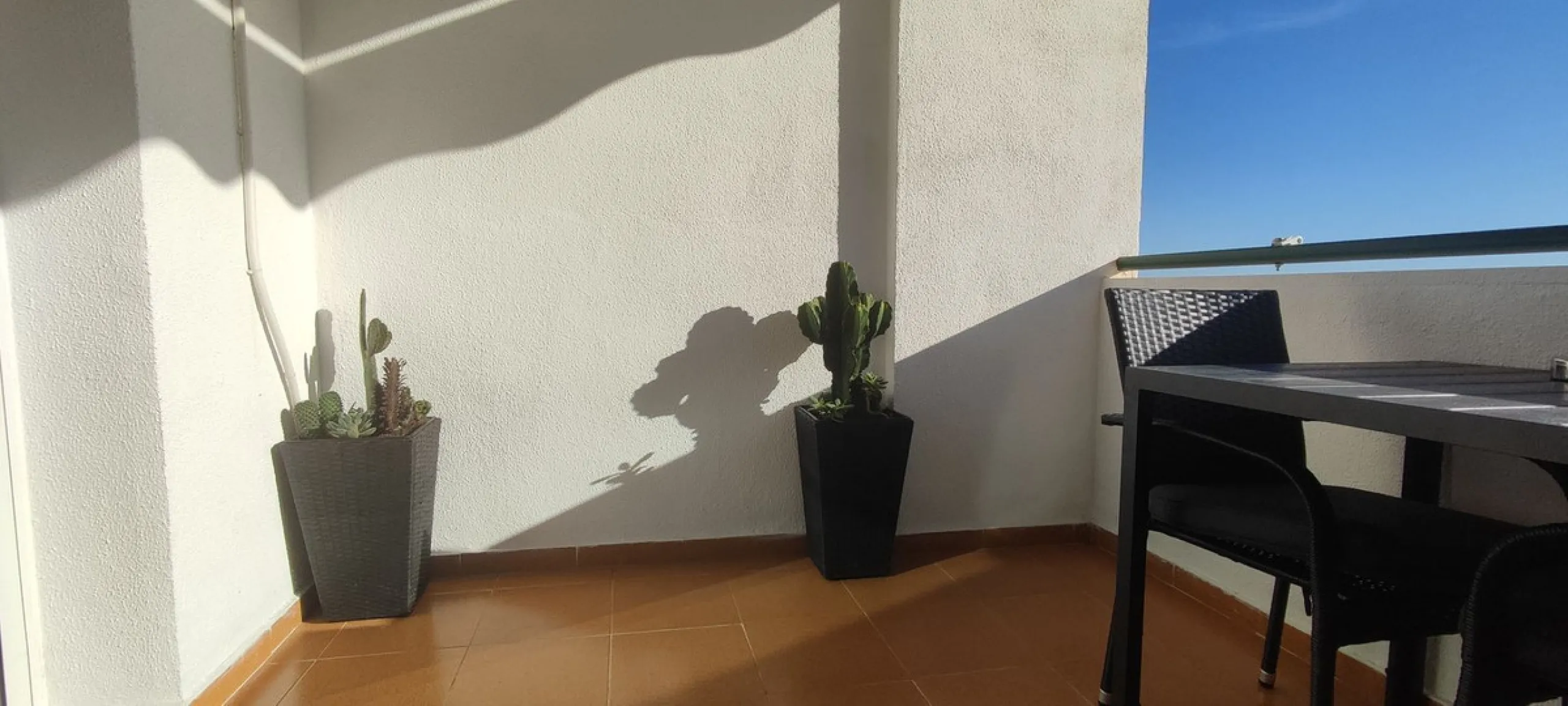 Apartment - Middle Floor Apartment в продаже в Benalmadena, Málaga. В доме 2 спален и 1 ванных комнат. Площадь дома 60 м²
