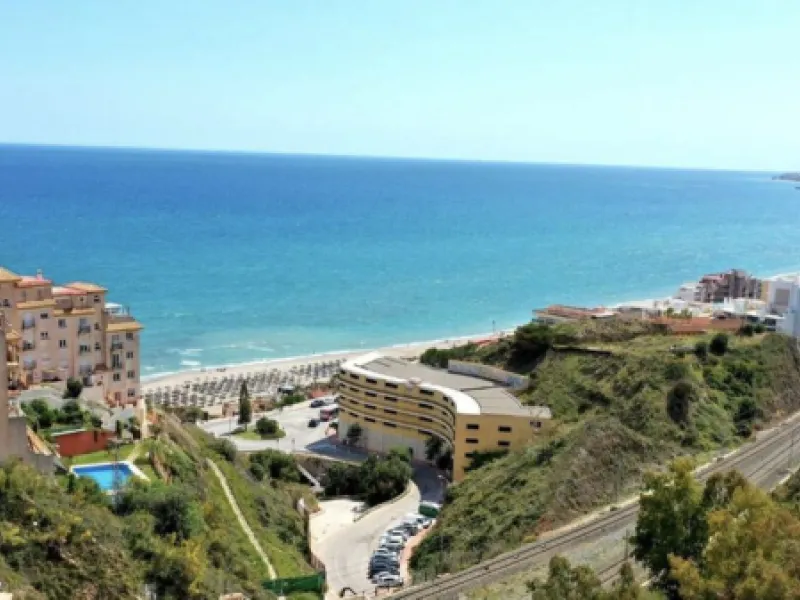 Apartment - Middle Floor Apartment в продаже в Benalmadena, Málaga. В доме 2 спален и 1 ванных комнат. Площадь дома 60 м²