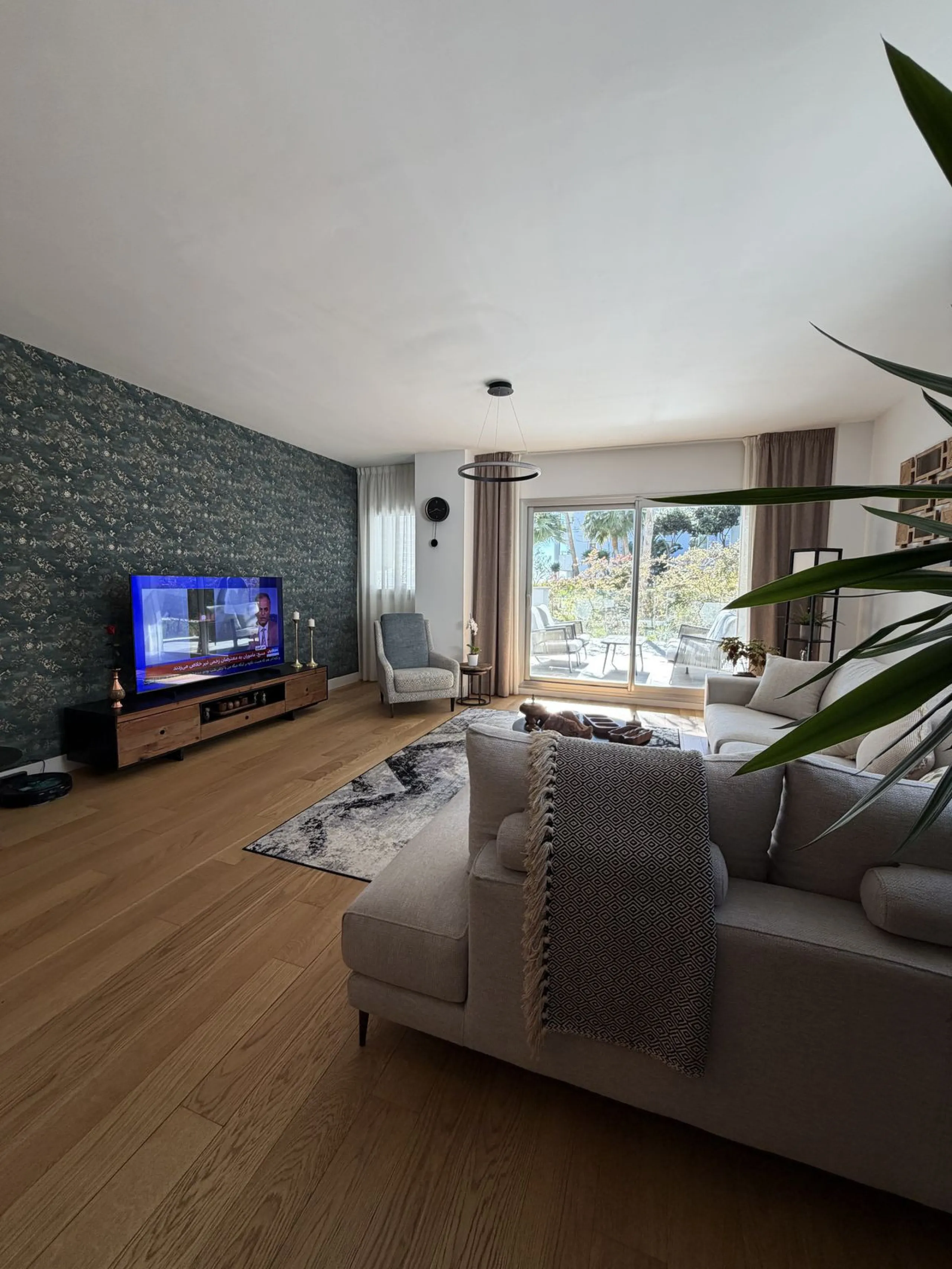 Exquisite 2-Bedroom Ground Floor Apartment for Sale with Sweeping Sea Views