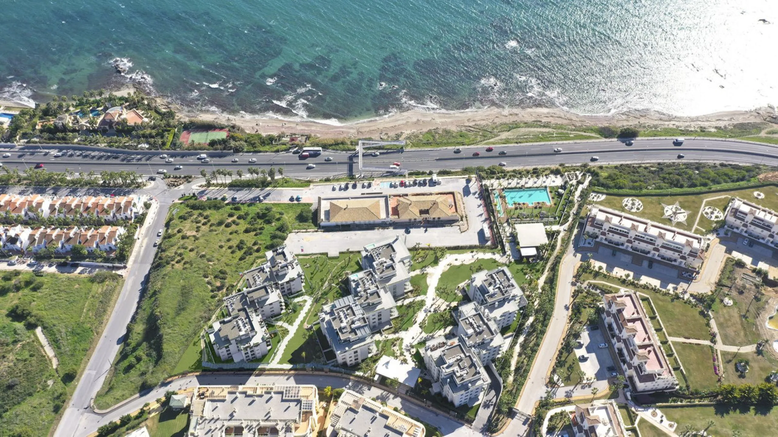 Exquisite 2-Bedroom Ground Floor Apartment for Sale with Sweeping Sea Views