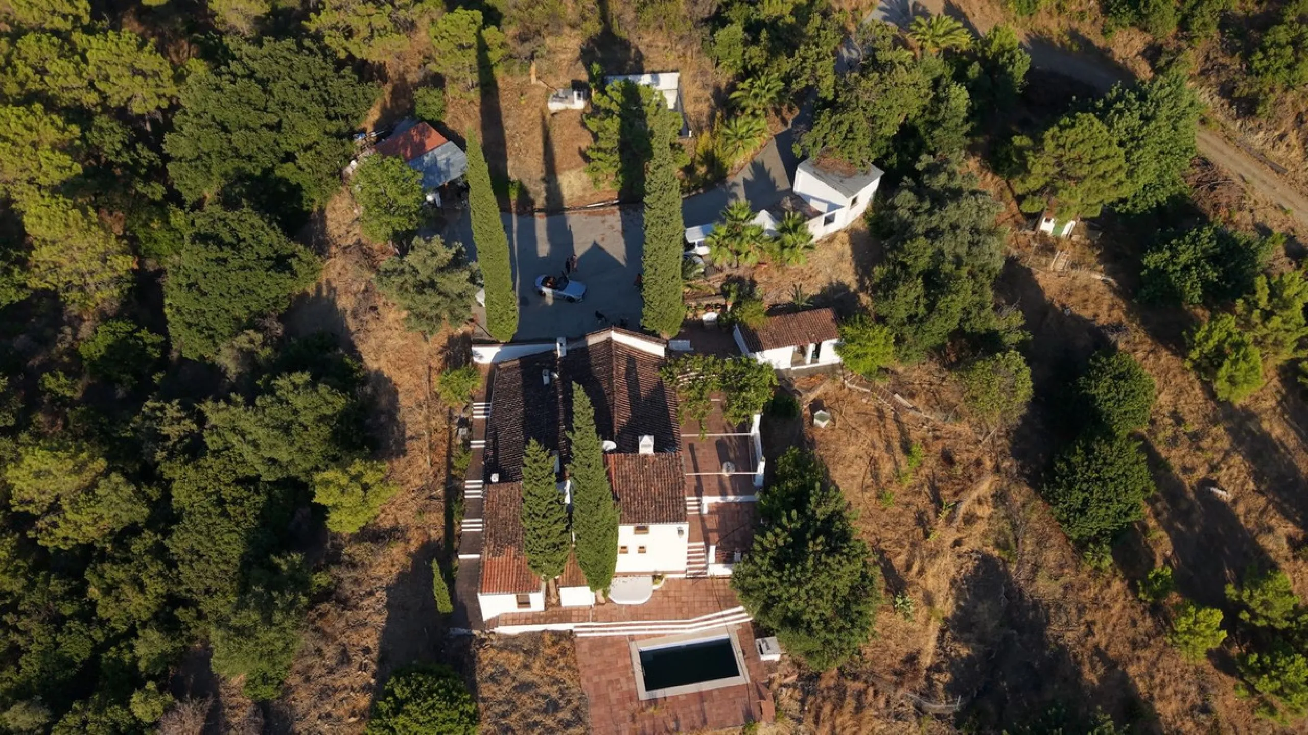 Plot - Land with Ruin в продаже в Estepona, Málaga. Площадь дома 200 м². Площадь участка 615000 м²