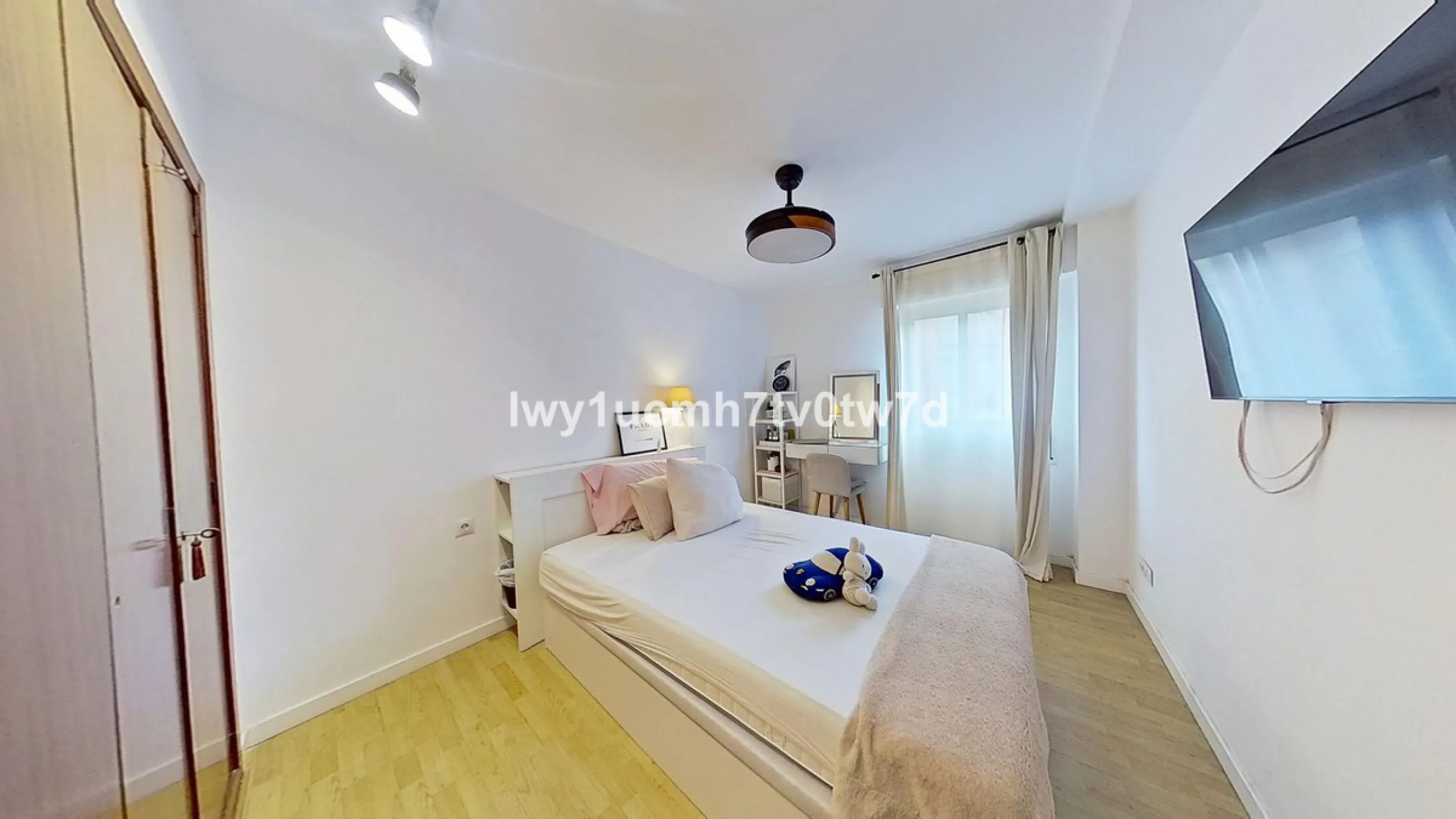 Lifestyle and extremely high quality of life to live in maximum luxury and comfort in one of the most sought-after areas of Malaga, where there are 300 days of sunshine a year and a mild climate all year round. Discover your new home in the heart of Malag