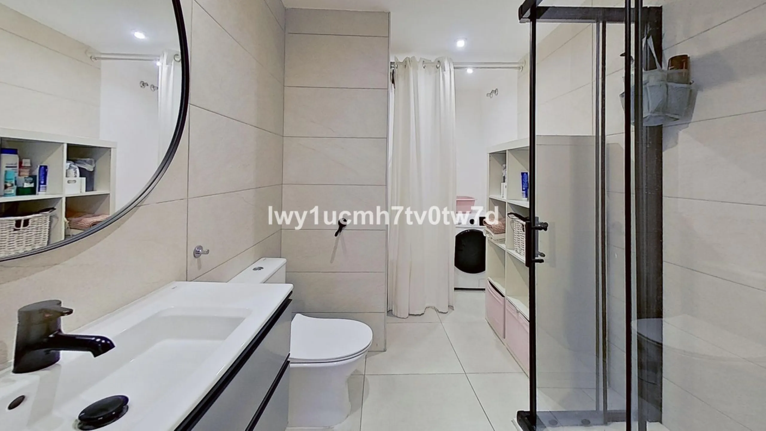Lifestyle and extremely high quality of life to live in maximum luxury and comfort in one of the most sought-after areas of Malaga, where there are 300 days of sunshine a year and a mild climate all year round. Discover your new home in the heart of Malag