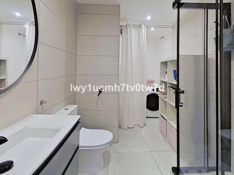 Lifestyle and extremely high quality of life to live in maximum luxury and comfort in one of the most sought-after areas of Malaga, where there are 300 days of sunshine a year and a mild climate all year round. Discover your new home in the heart of Malag