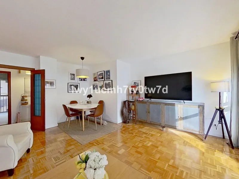Lifestyle and extremely high quality of life to live in maximum luxury and comfort in one of the most sought-after areas of Malaga, where there are 300 days of sunshine a year and a mild climate all year round. Discover your new home in the heart of Malag