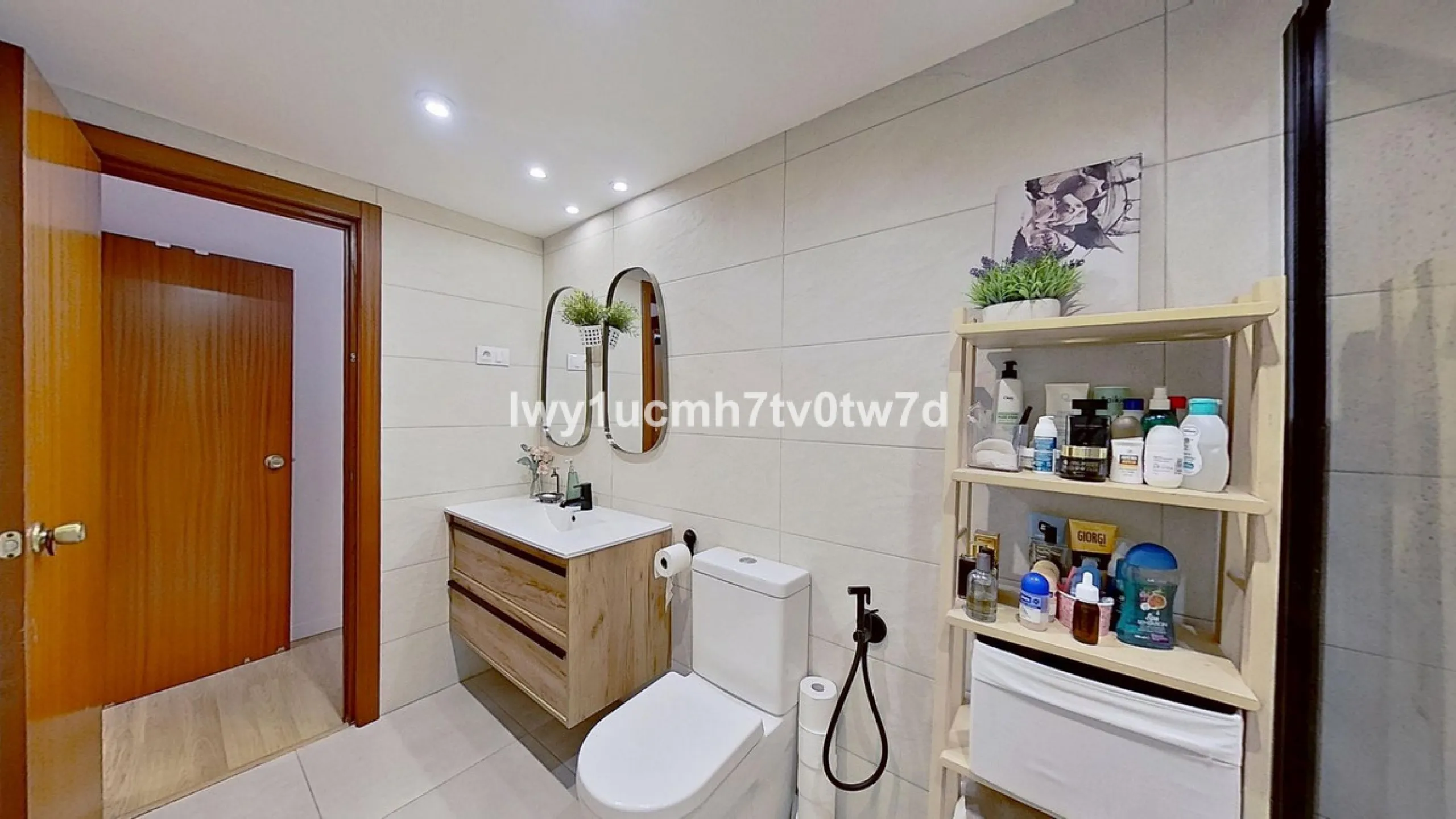 Lifestyle and extremely high quality of life to live in maximum luxury and comfort in one of the most sought-after areas of Malaga, where there are 300 days of sunshine a year and a mild climate all year round. Discover your new home in the heart of Malag