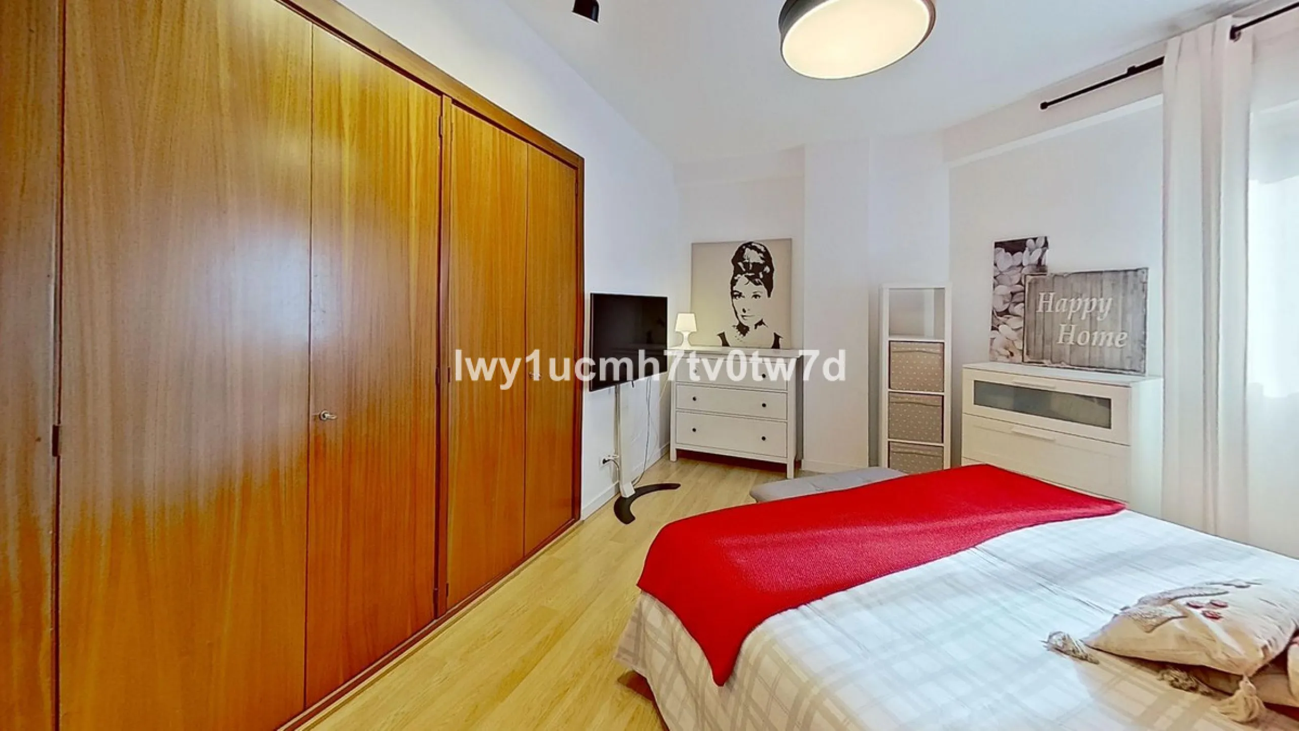 Lifestyle and extremely high quality of life to live in maximum luxury and comfort in one of the most sought-after areas of Malaga, where there are 300 days of sunshine a year and a mild climate all year round. Discover your new home in the heart of Malag
