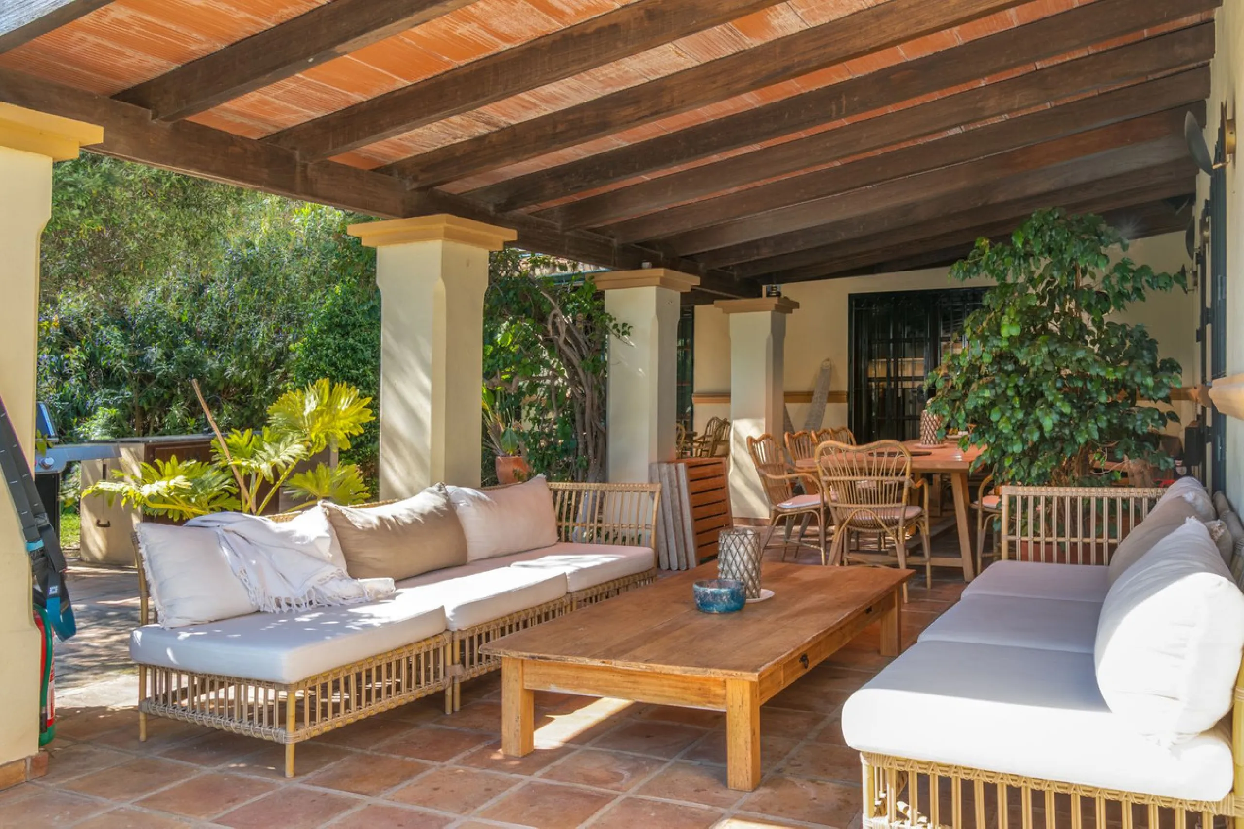 House - Detached Villa в продаже в Marbella, Málaga. В доме 5 спален и 5 ванных комнат. Площадь дома 362 м². Площадь участка 1296 м²