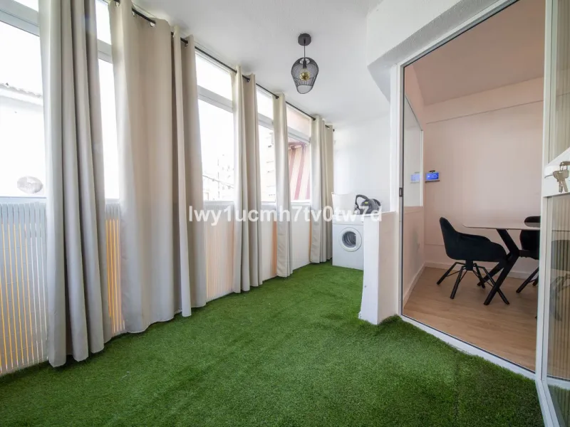 Apartment - Middle Floor Apartment в продаже в Rincón de la Victoria, Málaga. В доме 2 спален и 1 ванных комнат. Площадь дома 88 м²