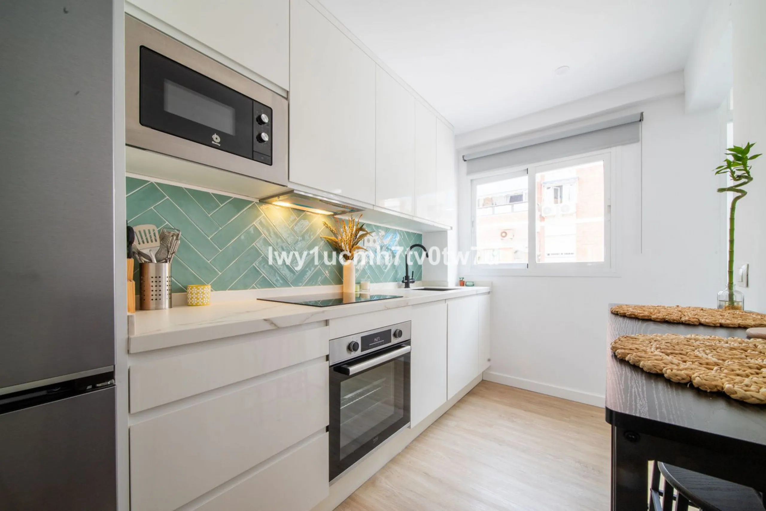 Apartment - Middle Floor Apartment в продаже в Rincón de la Victoria, Málaga. В доме 2 спален и 1 ванных комнат. Площадь дома 88 м²