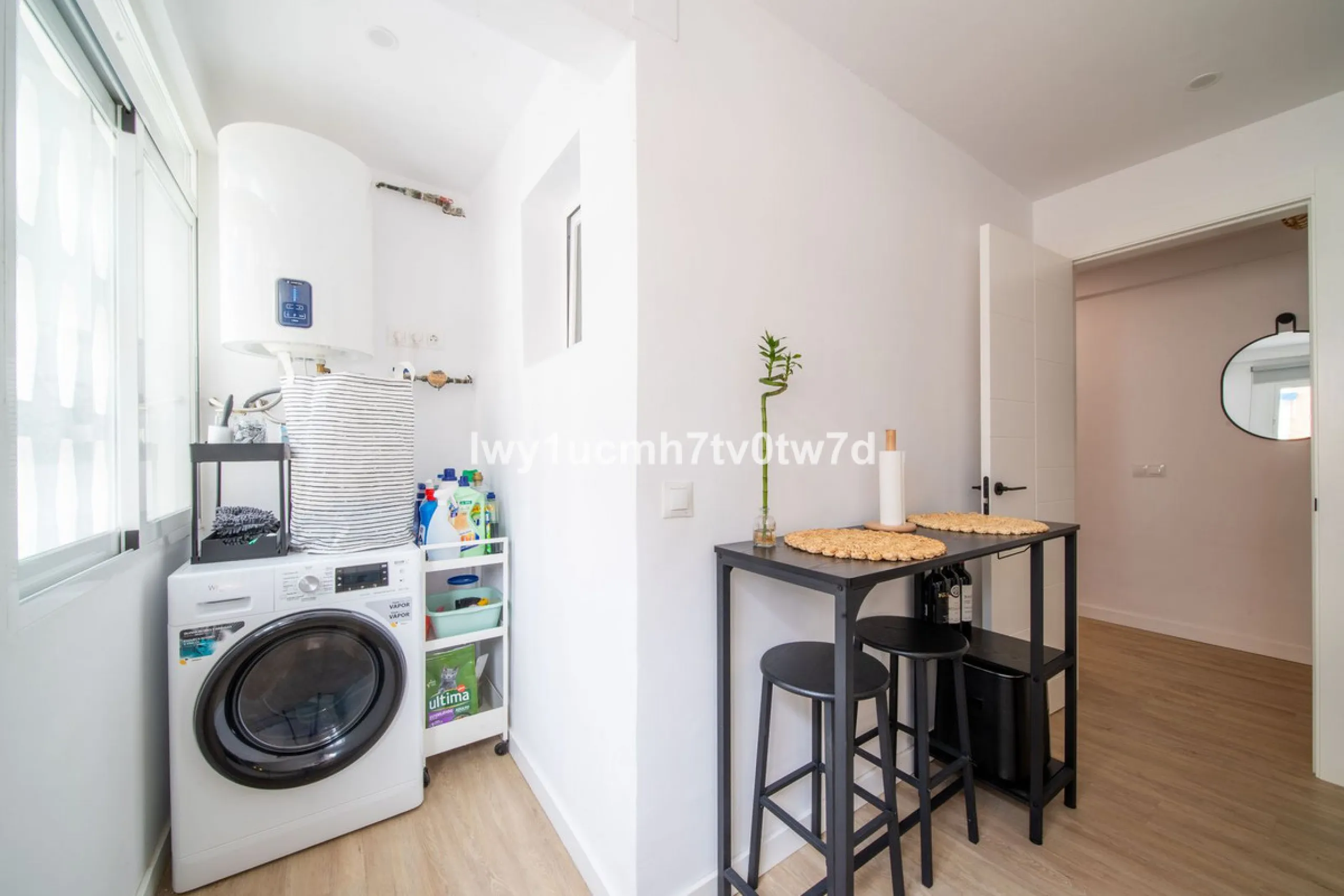 Apartment - Middle Floor Apartment в продаже в Rincón de la Victoria, Málaga. В доме 2 спален и 1 ванных комнат. Площадь дома 88 м²