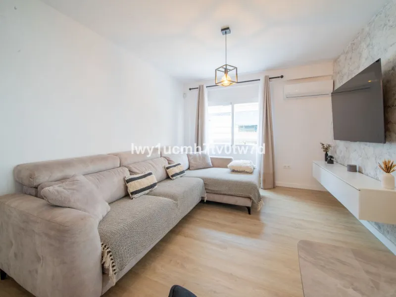 Apartment - Middle Floor Apartment в продаже в Rincón de la Victoria, Málaga. В доме 2 спален и 1 ванных комнат. Площадь дома 88 м²