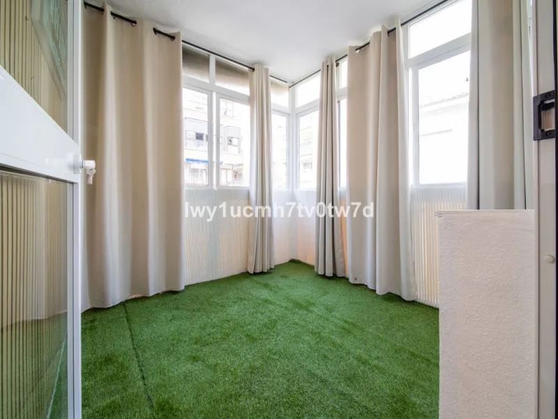 Apartment - Middle Floor Apartment в продаже в Rincón de la Victoria, Málaga. В доме 2 спален и 1 ванных комнат. Площадь дома 88 м²