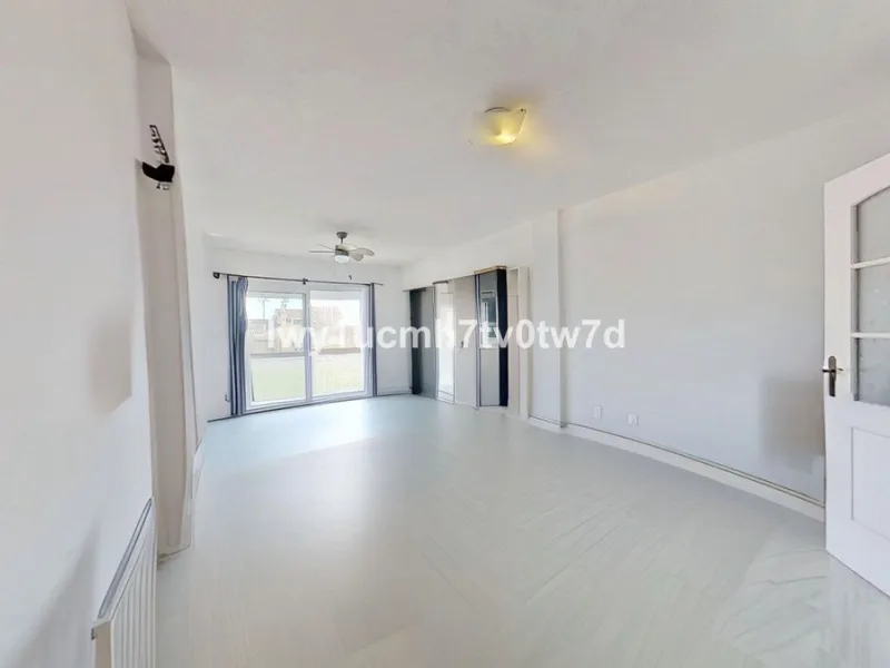 GREAT OPPORTUNITY – BEACHFRONT PROPERTY
