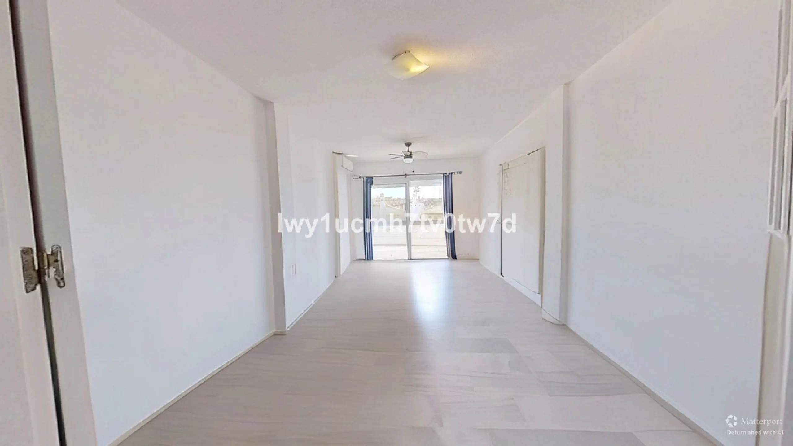 GREAT OPPORTUNITY – BEACHFRONT PROPERTY