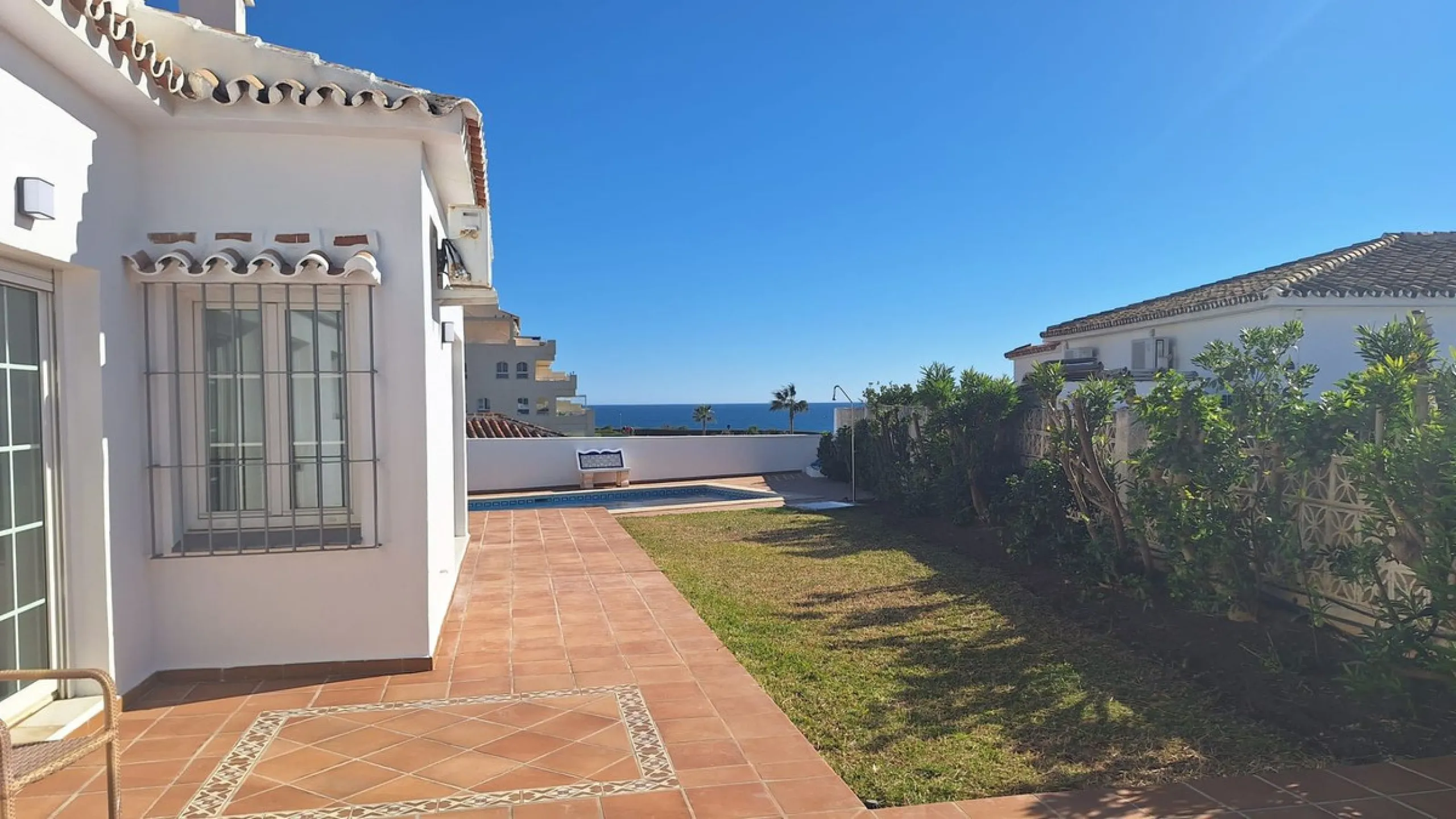 Lovely 3 Bedroom, 2 Bathroom Single-Level Villa/Bungalow with Sea Views | El Chaparral, Mijas Costa, Costa Del Sol.