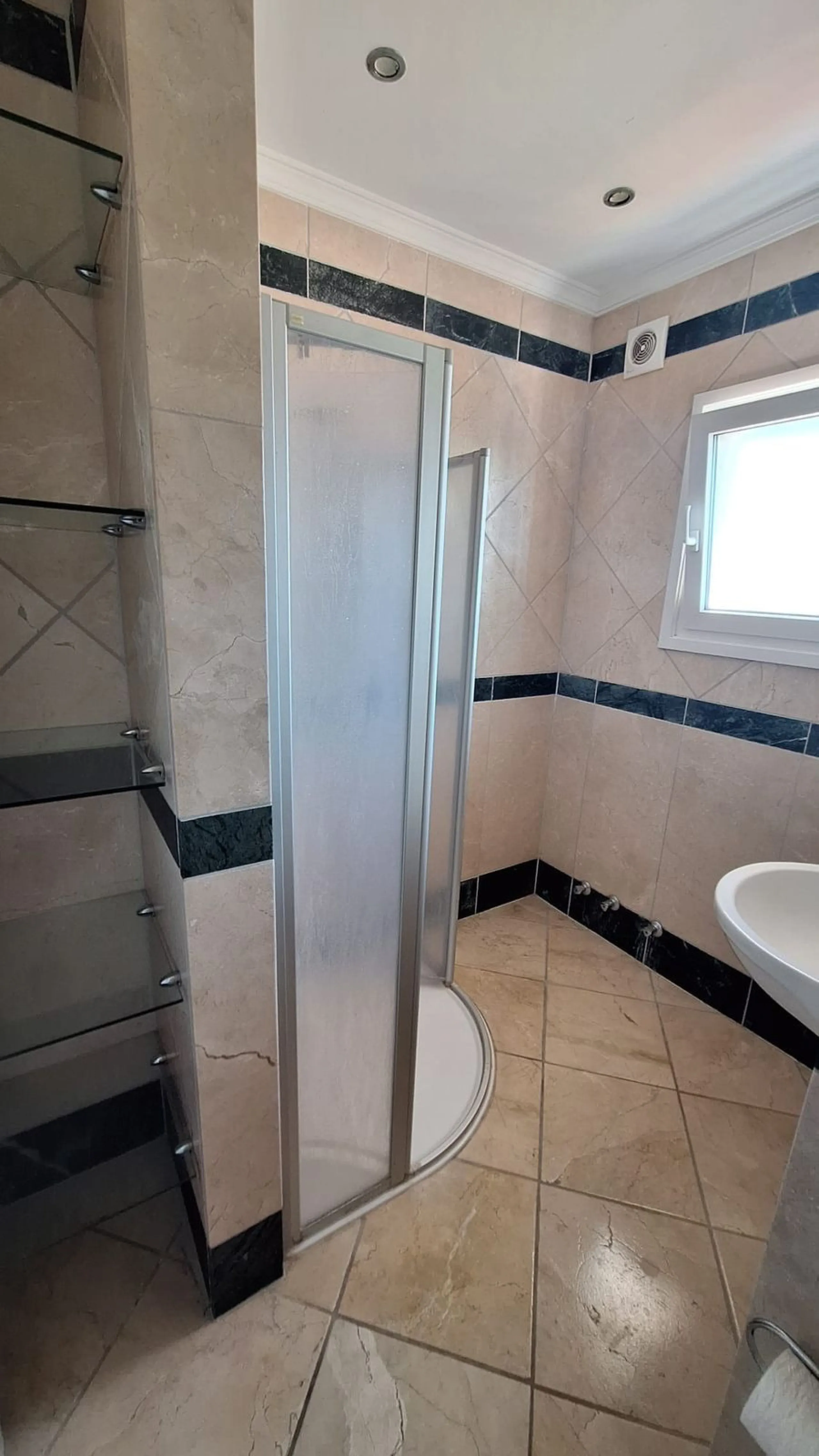Lovely 3 Bedroom, 2 Bathroom Single-Level Villa/Bungalow with Sea Views | El Chaparral, Mijas Costa, Costa Del Sol.