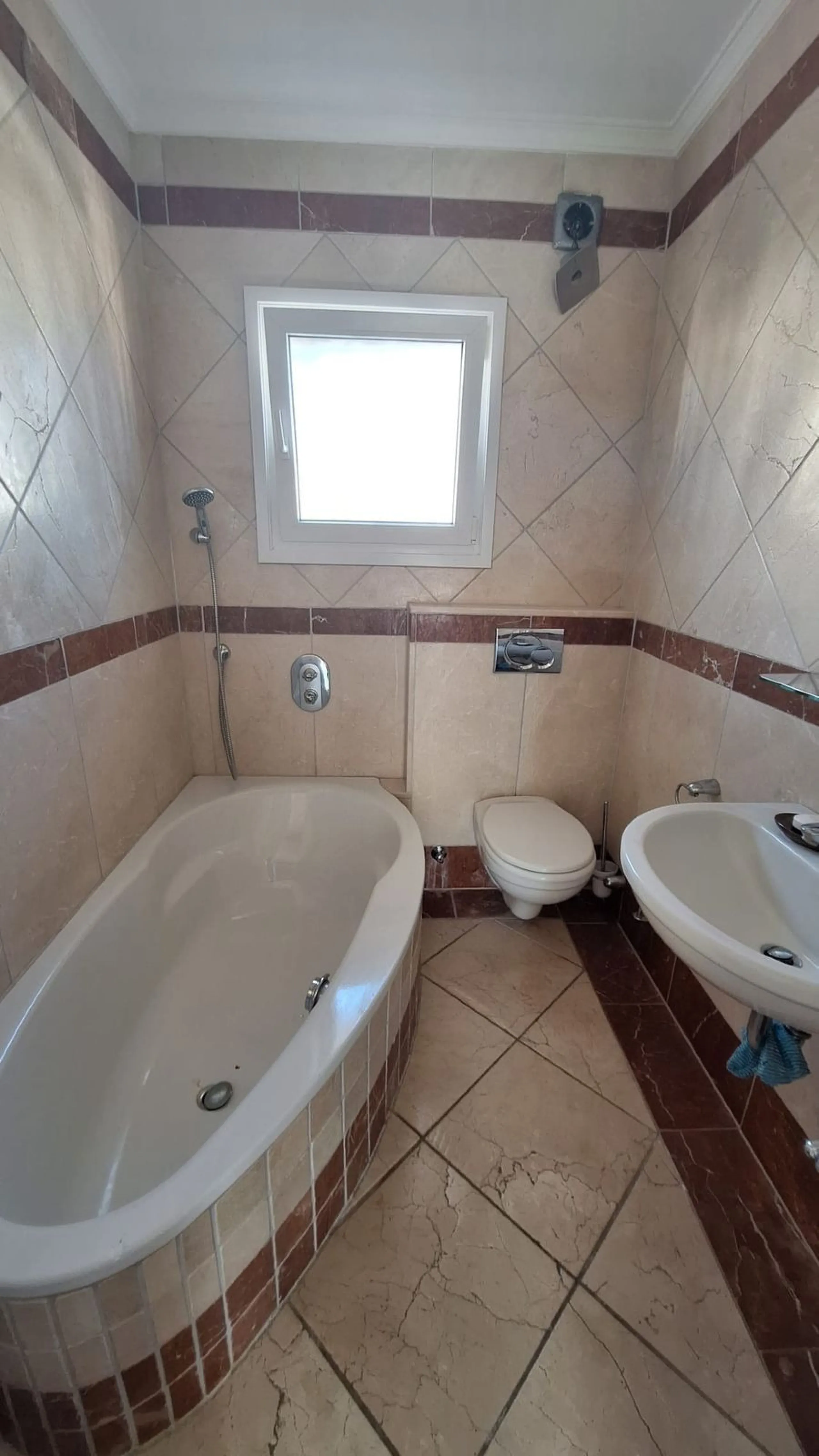 Lovely 3 Bedroom, 2 Bathroom Single-Level Villa/Bungalow with Sea Views | El Chaparral, Mijas Costa, Costa Del Sol.