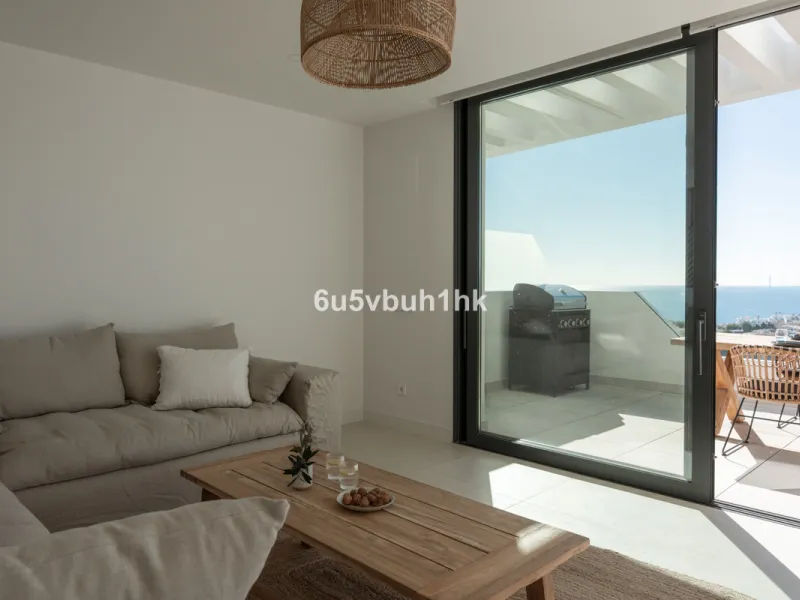 Apartment - Penthouse в продаже в Fuengirola, Málaga. В доме 2 спален и 2 ванных комнат. Площадь дома 130 м²