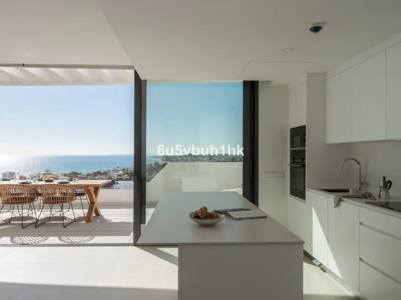 Apartment - Penthouse в продаже в Fuengirola, Málaga. В доме 2 спален и 2 ванных комнат. Площадь дома 130 м²